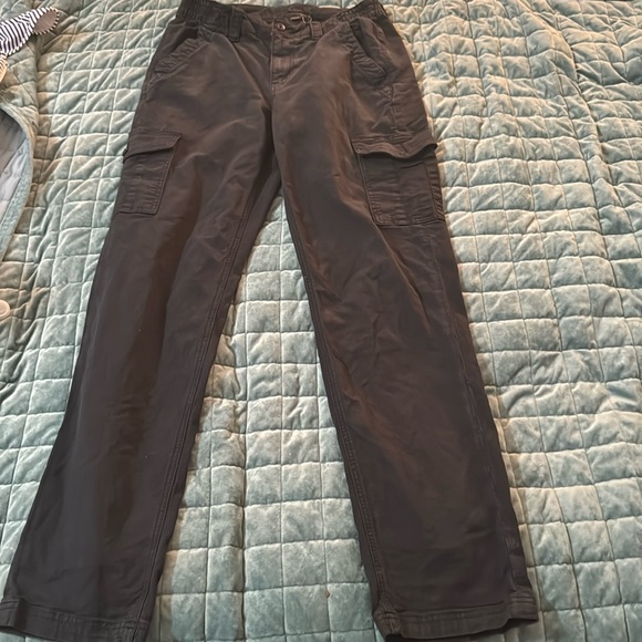 AE cargo pants in black and light pink - Picture 2 of 5